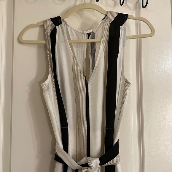 All In Favor Jumpsuit Size XS - Picture 4 of 15